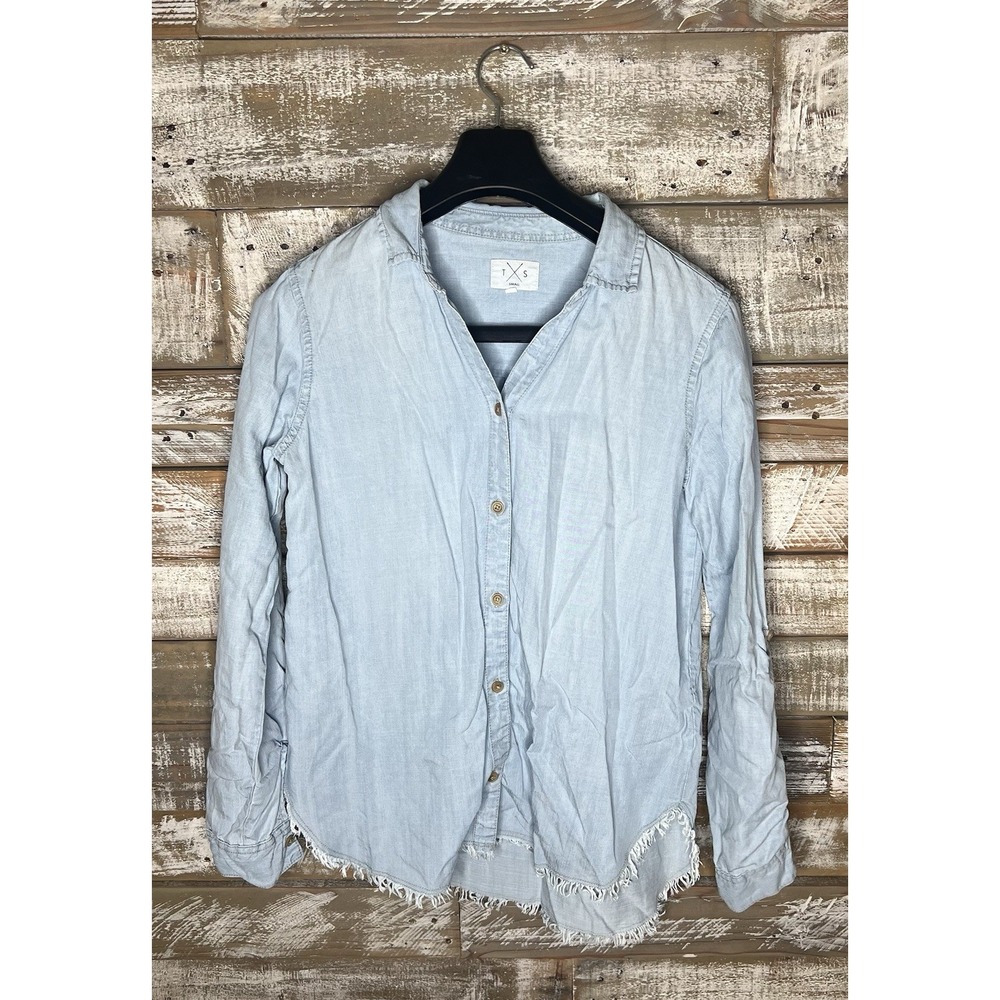 T/S womens blue jean button up‎ long sleeved bottom freid shirt S